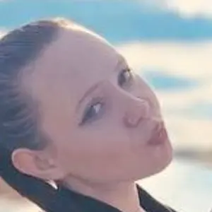 Я Алиса, 22, из Ставрополя, ищу знакомство для на одну ночь