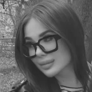 Ксения из Курска, ищу на сайте знакомства на одну ночь