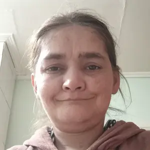 Я Юля Щербакова, 40, знакомлюсь для открытые отношения в Астрахани