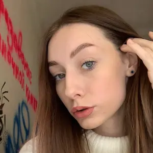 Я Настя, 19, знакомлюсь без обязательств в Коряжме