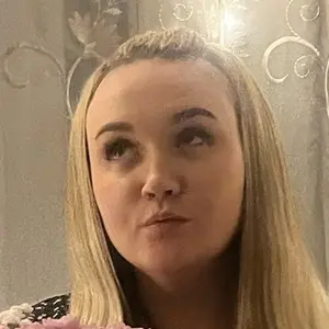 Я Юлия, 25, знакомлюсь для постоянных отношений в Челябинске