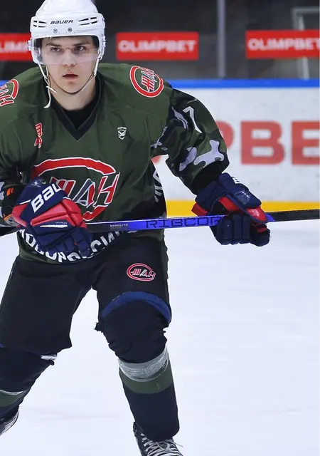 Я Ярослав, 19, знакомлюсь для вирта в Ялте