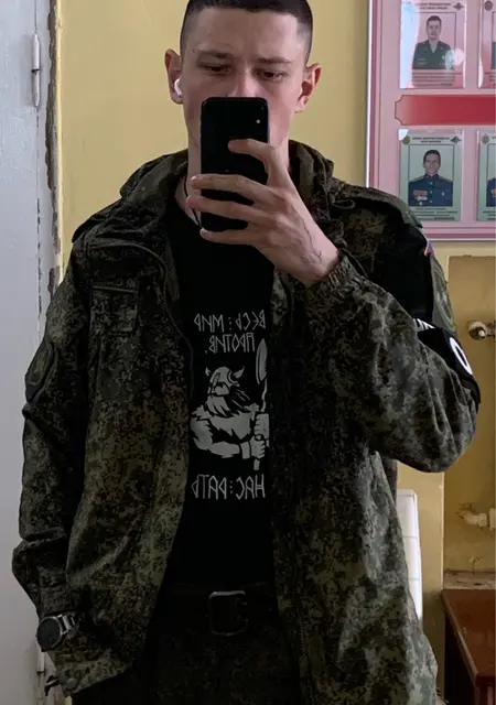 Я Серёжа, 21, из Выборга, ищу знакомство для приятного времяпровождения