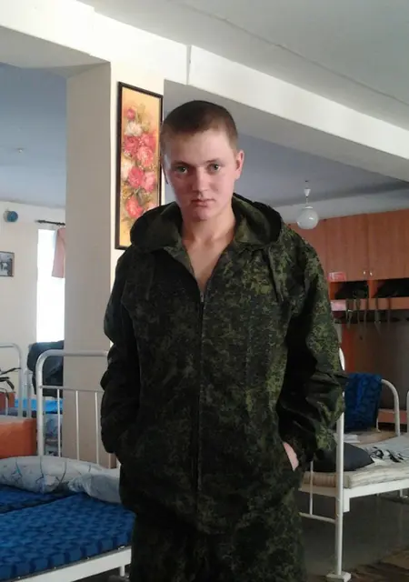 Я Рома, 27, знакомлюсь для общения в Тюмени