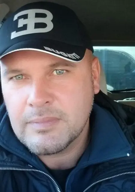 Я Виталий, 55, знакомлюсь без обязательств в Самаре