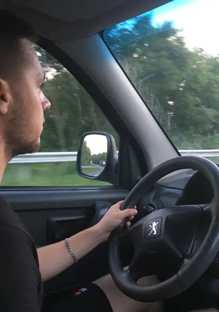 Я Миша, 28 років, знайомлюсь без зобов'язань у Хмельницькому