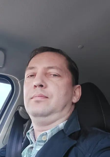 Алекс из Каширы, мне 44, познакомлюсь для приятного времяпровождения