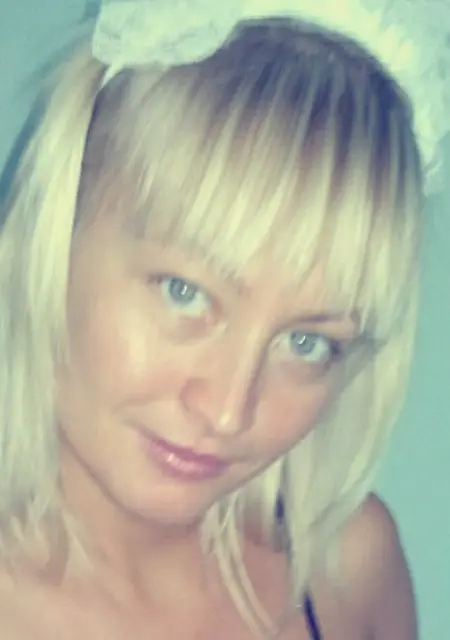 Яночка из Сургута, ищу на сайте приятное времяпровождение