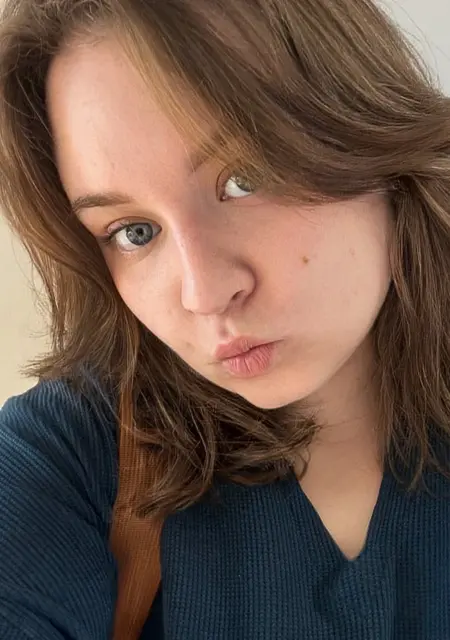 Эля из Санкт-Петербурга, ищу на сайте знакомства без обязательств
