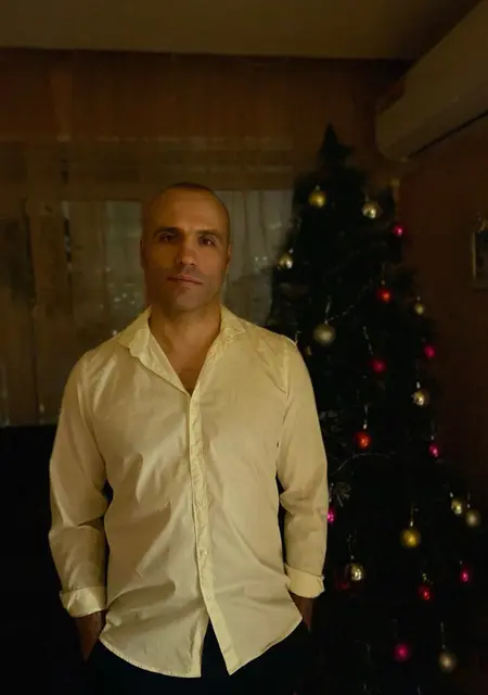 Я Артем, 42, знакомлюсь без обязательств в Перми