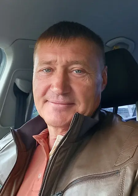 Я Евгений, 55, из Омска, ищу знакомство для приятного времяпровождения