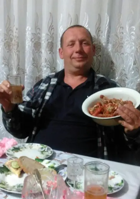 Алекс з Кам’янця-Подільського, шукаю на сайті дружбу