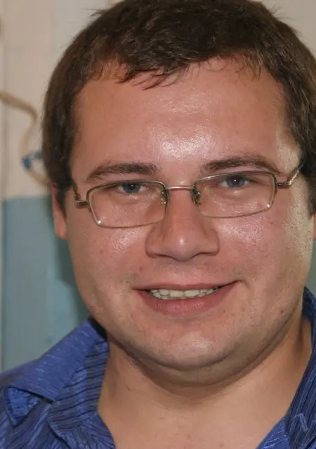 Я Вячеслав, 34, знакомлюсь для общения в Великих Луках