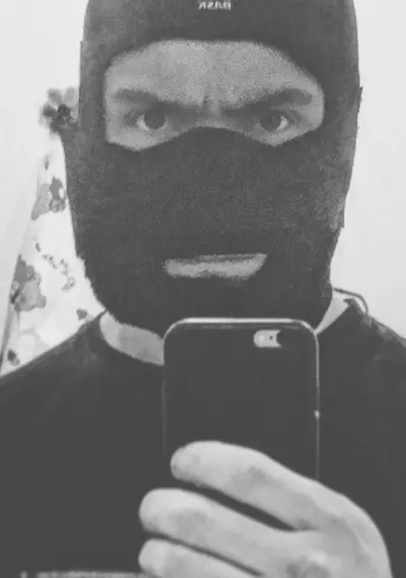 Я Максим, 25, из Салехарда, ищу знакомство для приятного времяпровождения