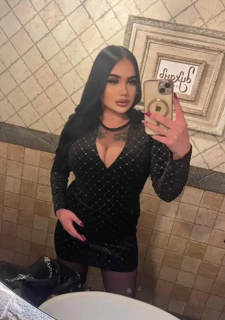 Я Olesya, 25, знакомлюсь на одну ночь в Москве