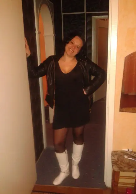 Я Эвелина, 40, из Воронежа, ищу знакомства на одну ночь