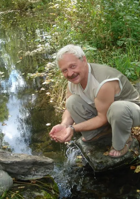 Миша из Новосибирска, мне 68, познакомлюсь на одну ночь