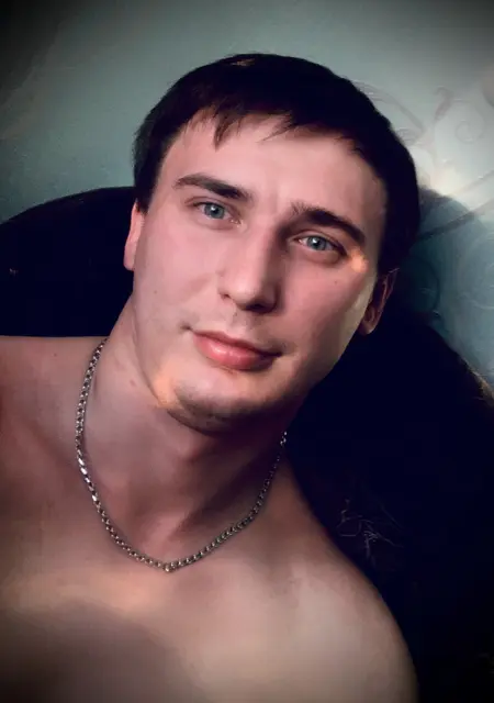 Я Макс, 31, знакомлюсь без обязательств в Каменске