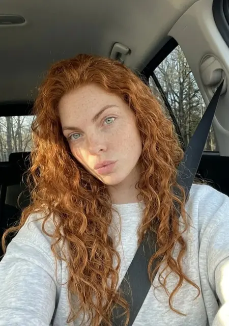 Samira из Нальчика, ищу на сайте знакомства без обязательств