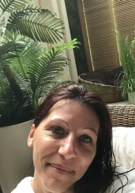 Amandine из Парижа, мне 40, познакомлюсь