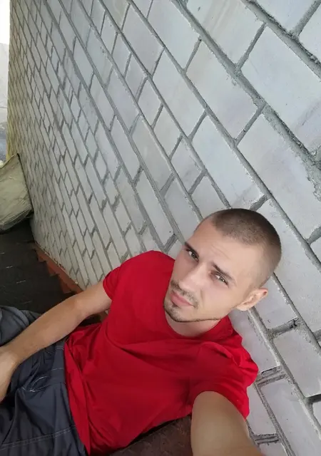 Я Антон, 31, знакомлюсь для вирта в Северске