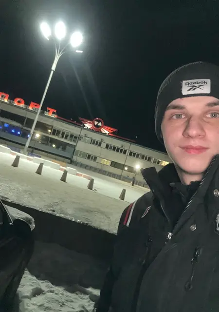 Богдан из Мирного, ищу на сайте знакомства без обязательств