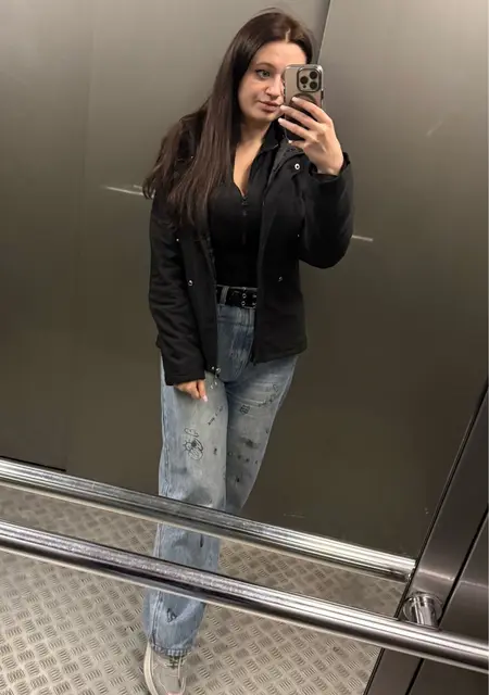 Я Алёна, 30, знакомлюсь без обязательств в Москве