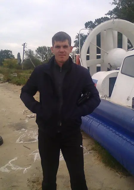 Я Денис, 45, из Зеленоградска, ищу знакомства без обязательств