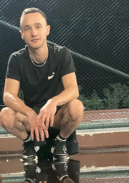 Я Кирил, 23, из Стерлитамака, ищу знакомства на одну ночь