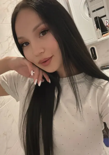 Я Алина, 21, знакомлюсь для общения в Москве