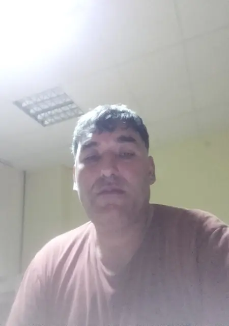 Я Сайрахмон, 43, из Охи, ищу знакомства без обязательств