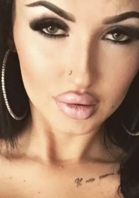 Я Диана, 20, знакомлюсь для постоянных отношений в Казани