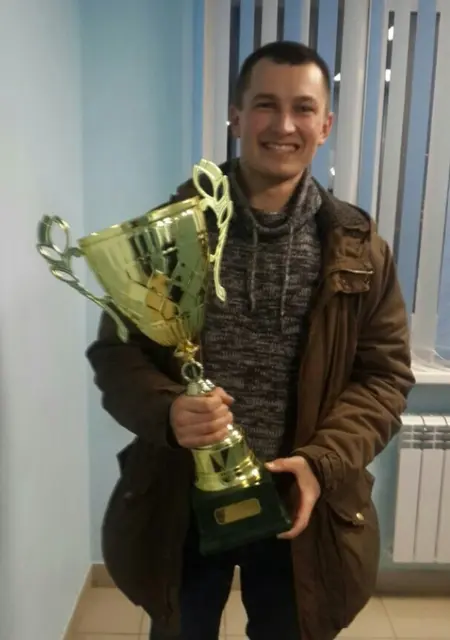 Я Паша, 31, из Альметьевска, ищу знакомства без обязательств