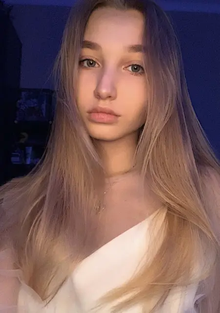 Я Мира, 25, знакомлюсь для вирта в Екатеринбурге