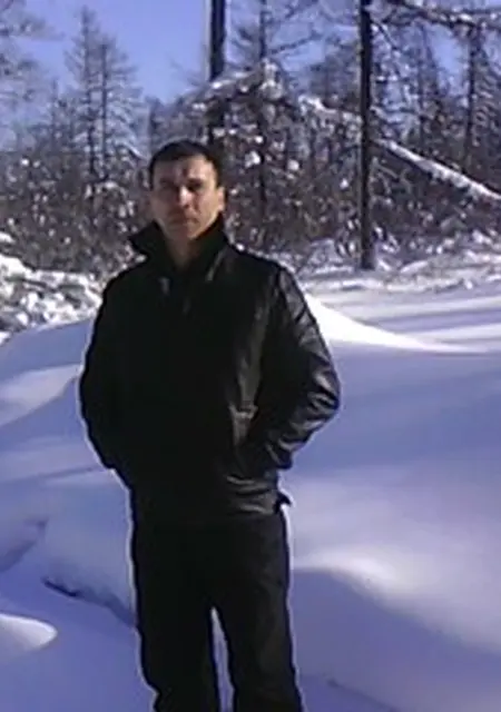 Владимир из Нерюнгри, мне 48, познакомлюсь на одну ночь