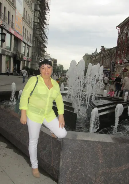 Я Ларочка, 51, знакомлюсь для постоянных отношений в Самаре