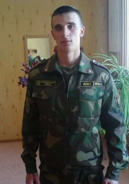 Я Артём, 34, знакомлюсь для постоянных отношений в Слониме