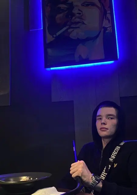 Я Максим, 20, из Йошкар-Олы, ищу знакомство для общения