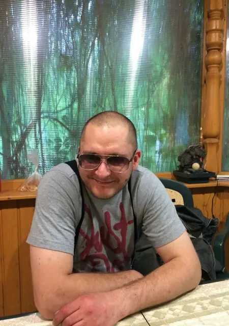 Гриша из Домодедова, мне 43, познакомлюсь без обязательств