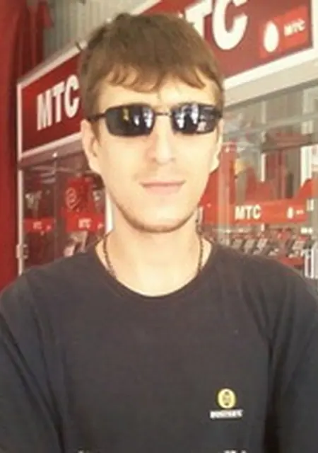 Валера из Изюма, мне 41, познакомлюсь для вирта