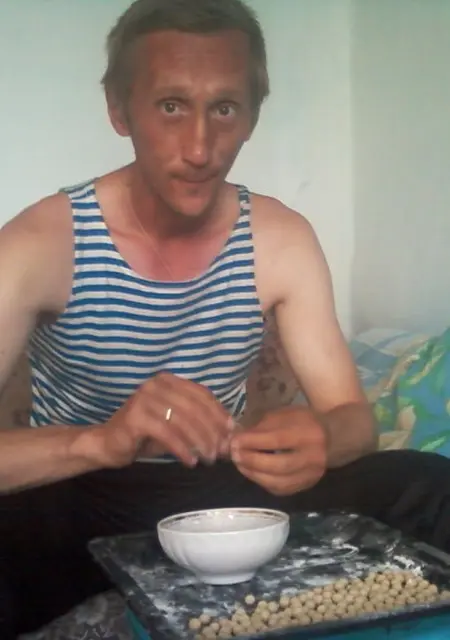 Я Aleksandr, 47, из Архангельска, ищу знакомства без обязательств