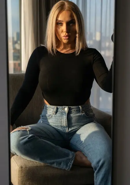 Я Арина, 35, знакомлюсь на одну ночь в Москве