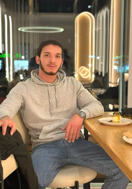 Я Рома, 27, из Ставрополя, ищу знакомство для открытые отношения