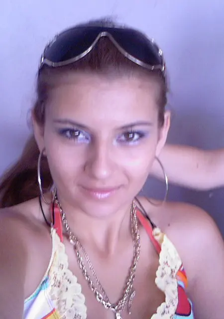 Я Лилия, 22, знакомлюсь на одну ночь в Болчарах