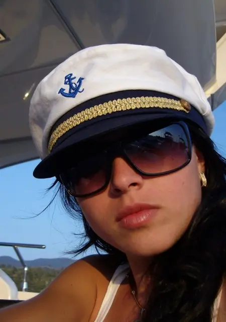 Евгения из Тосно, мне 26, познакомлюсь для вирта