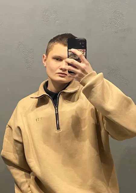 Никита из Архангельска, мне 19, познакомлюсь для приятного времяпровождения