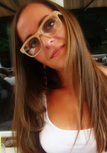 Я Юля, 45 років, знайомлюсь для спілкування у Івано-Франківськ