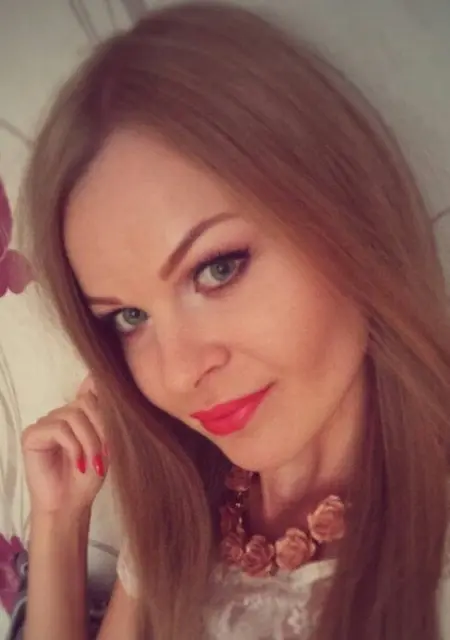 Я Ольга, 24 років, знайомлюсь для постійних стосунків у Херсоне