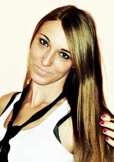 Маргарита из Усть-Лабинска, мне 23, познакомлюсь для общения