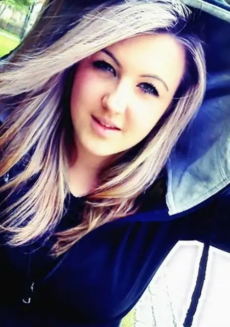 Я Руслана, 19, знакомлюсь без обязательств в Волжском